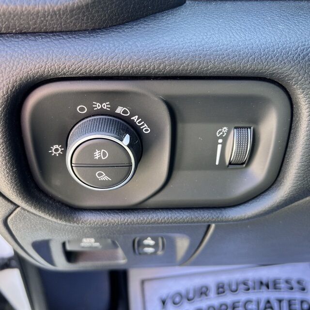 2022 Ram 1500 Big Horn/Lone Star Herrin IL