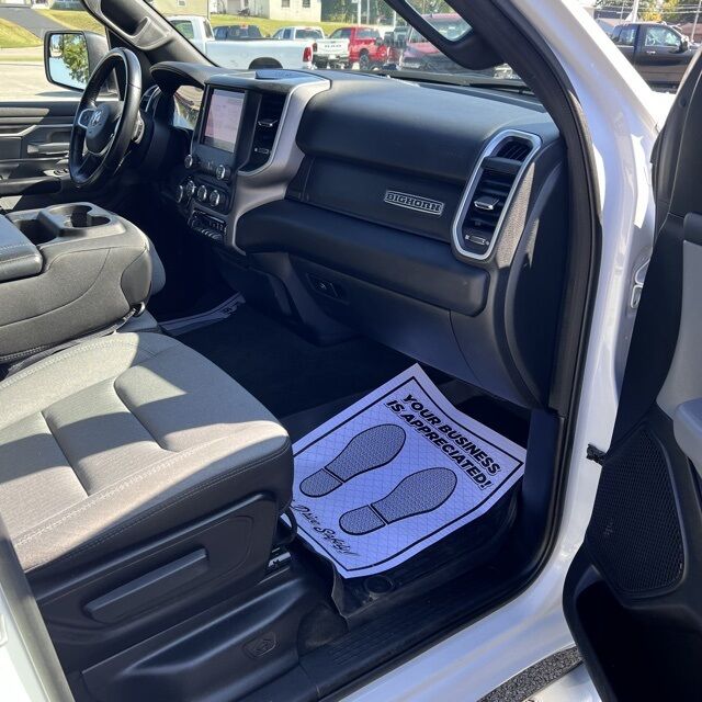 2022 Ram 1500 Big Horn/Lone Star Herrin IL