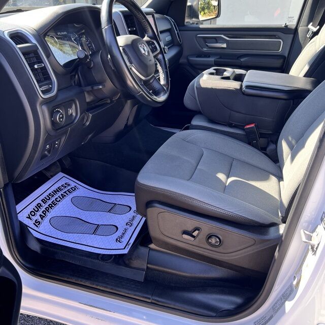 2022 Ram 1500 Big Horn/Lone Star Herrin IL