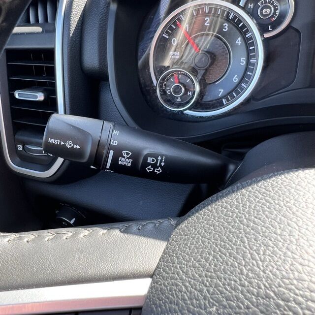 2022 Ram 1500 Big Horn/Lone Star Herrin IL