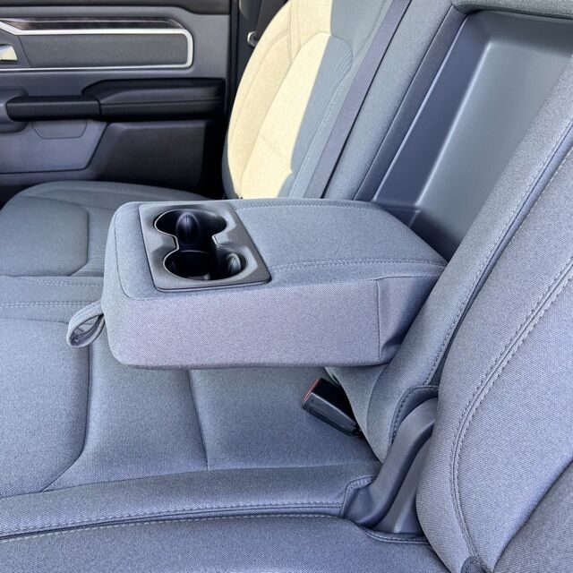 2022 Ram 1500 Big Horn/Lone Star Herrin IL