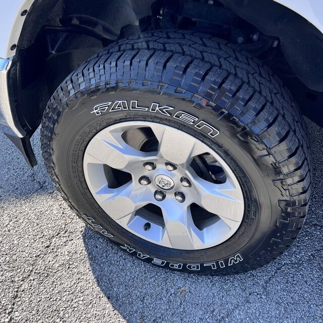 2022 Ram 1500 Big Horn/Lone Star Herrin IL