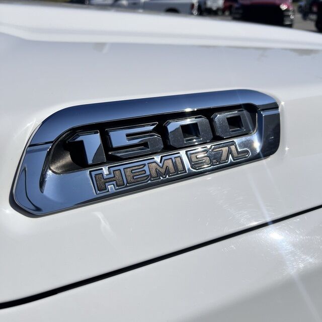 2022 Ram 1500 Big Horn/Lone Star Herrin IL