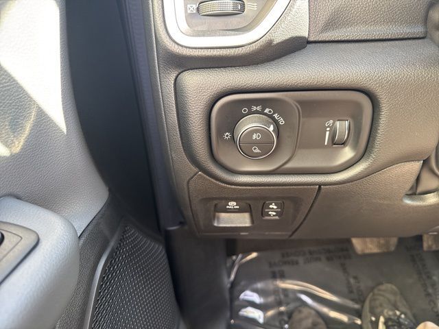 2022 Ram 1500 Big Horn/Lone Star Watertown SD