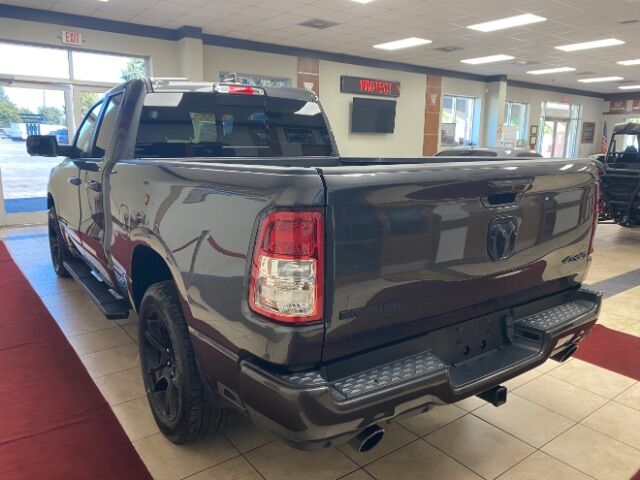 2022 Ram 1500 Big Horn Quad Cab 4x4 6&apos;4 Box