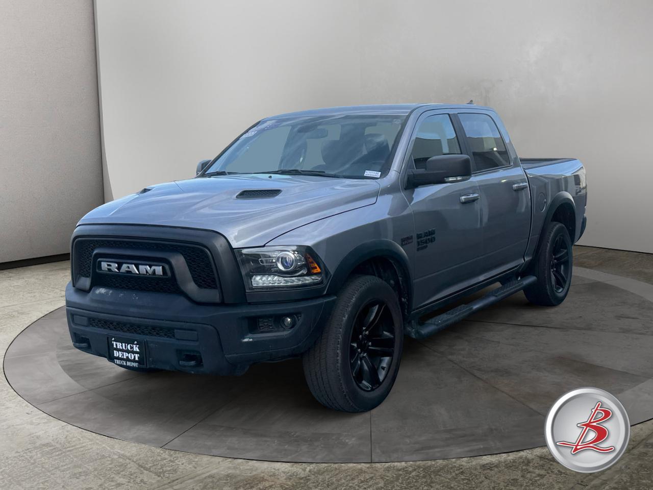 2022 Ram 1500 CLASSIC Crew Cab 4x4 Warlock Hemi