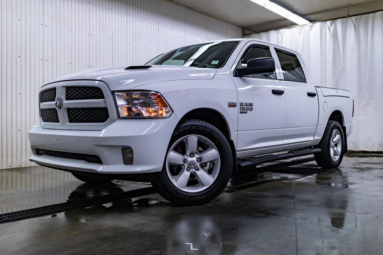 2022 Ram 1500 Classic 4x4 Crew Cab Express BCam Ram Box Red Deer AB