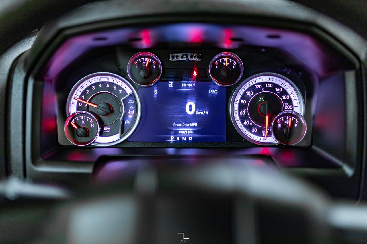 2022 Ram 1500 Classic 4x4 Crew Cab Express BCam Ram Box Red Deer AB