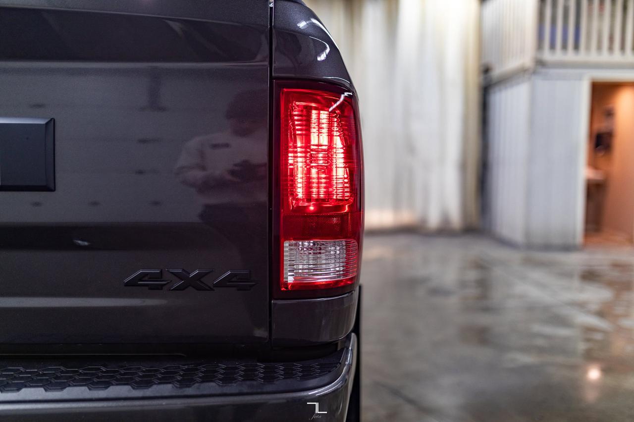 2022 Ram 1500 Classic 4x4 Crew Cab Express BCam Red Deer AB