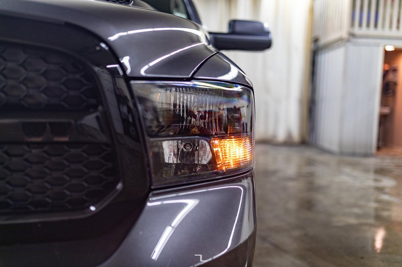 2022 Ram 1500 Classic 4x4 Crew Cab Express BCam Red Deer AB