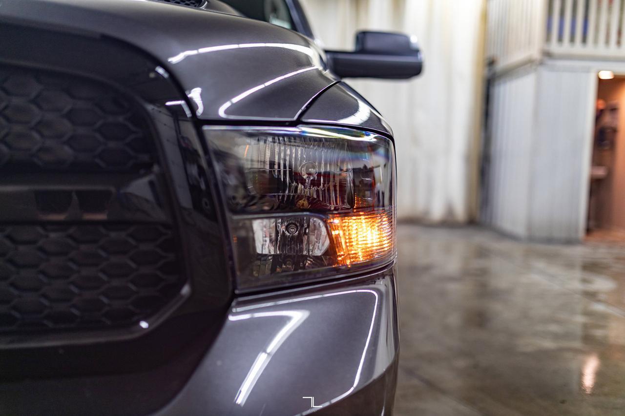 2022 Ram 1500 Classic 4x4 Crew Cab Express BCam Red Deer AB