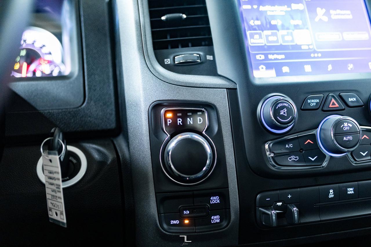 2022 Ram 1500 Classic 4x4 Crew Cab Express BCam Red Deer AB