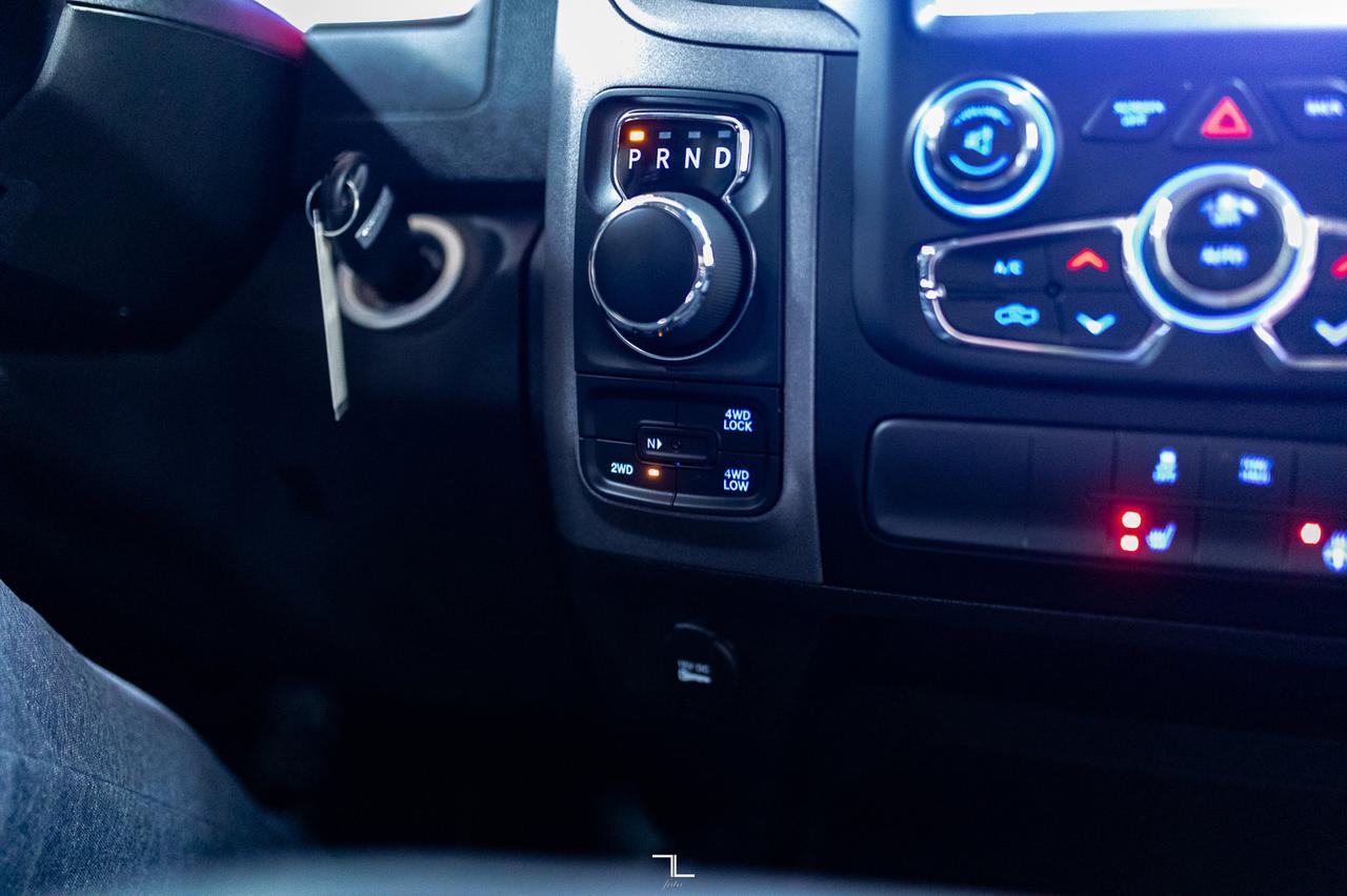 2022 Ram 1500 Classic 4x4 Crew Cab Express BCam Red Deer AB