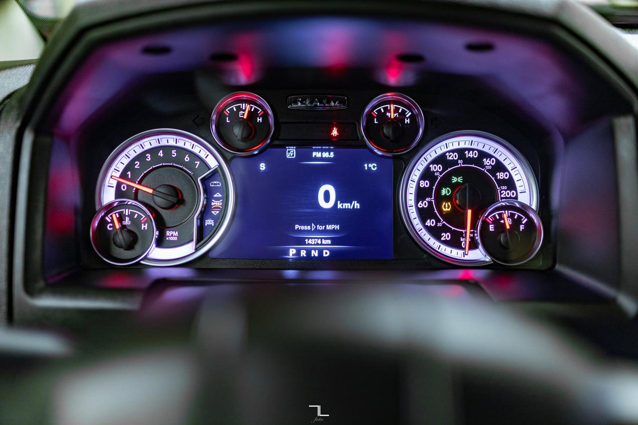 2022 Ram 1500 Classic 4x4 Crew Cab Express BCam Red Deer AB