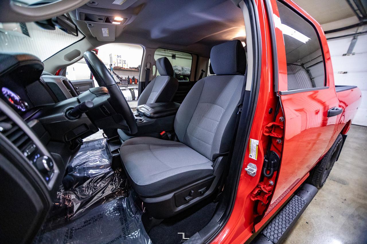 2022 Ram 1500 Classic 4x4 Crew Cab Express BCam Red Deer AB