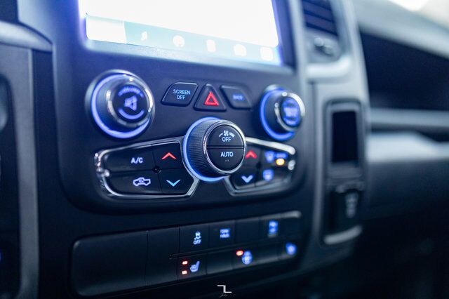 2022 Ram 1500 Classic 4x4 Crew Cab Express BCam Red Deer AB