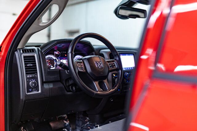 2022 Ram 1500 Classic 4x4 Crew Cab Express BCam Red Deer AB