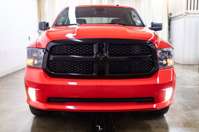 2022 Ram 1500 Classic 4x4 Crew Cab Express BCam Red Deer AB