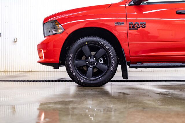 2022 Ram 1500 Classic 4x4 Crew Cab Express BCam Red Deer AB
