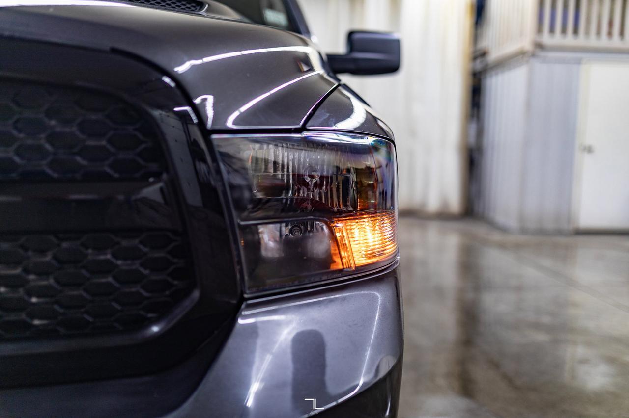 2022 Ram 1500 Classic 4x4 Crew Cab Express BCam Red Deer AB