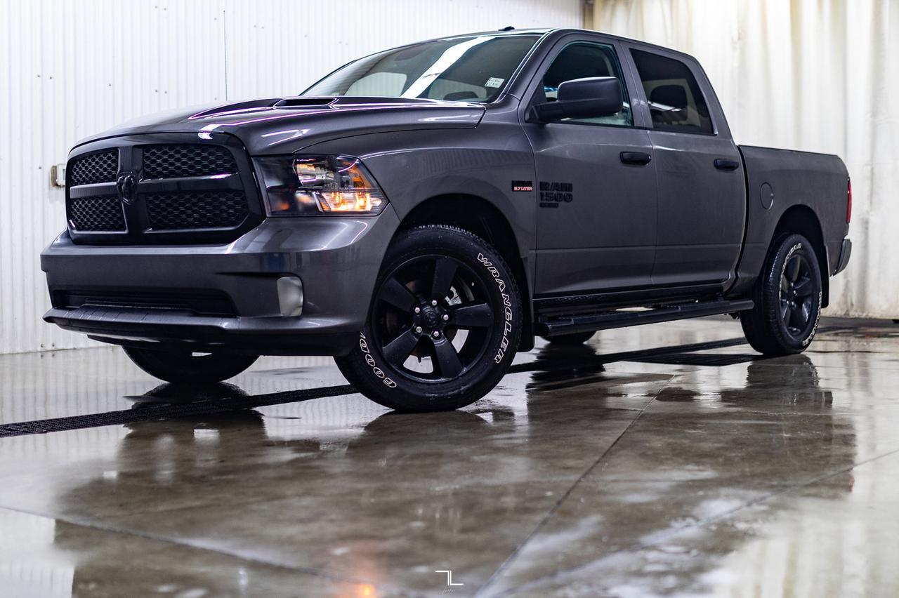 2022 Ram 1500 Classic 4x4 Crew Cab Express BCam Red Deer AB