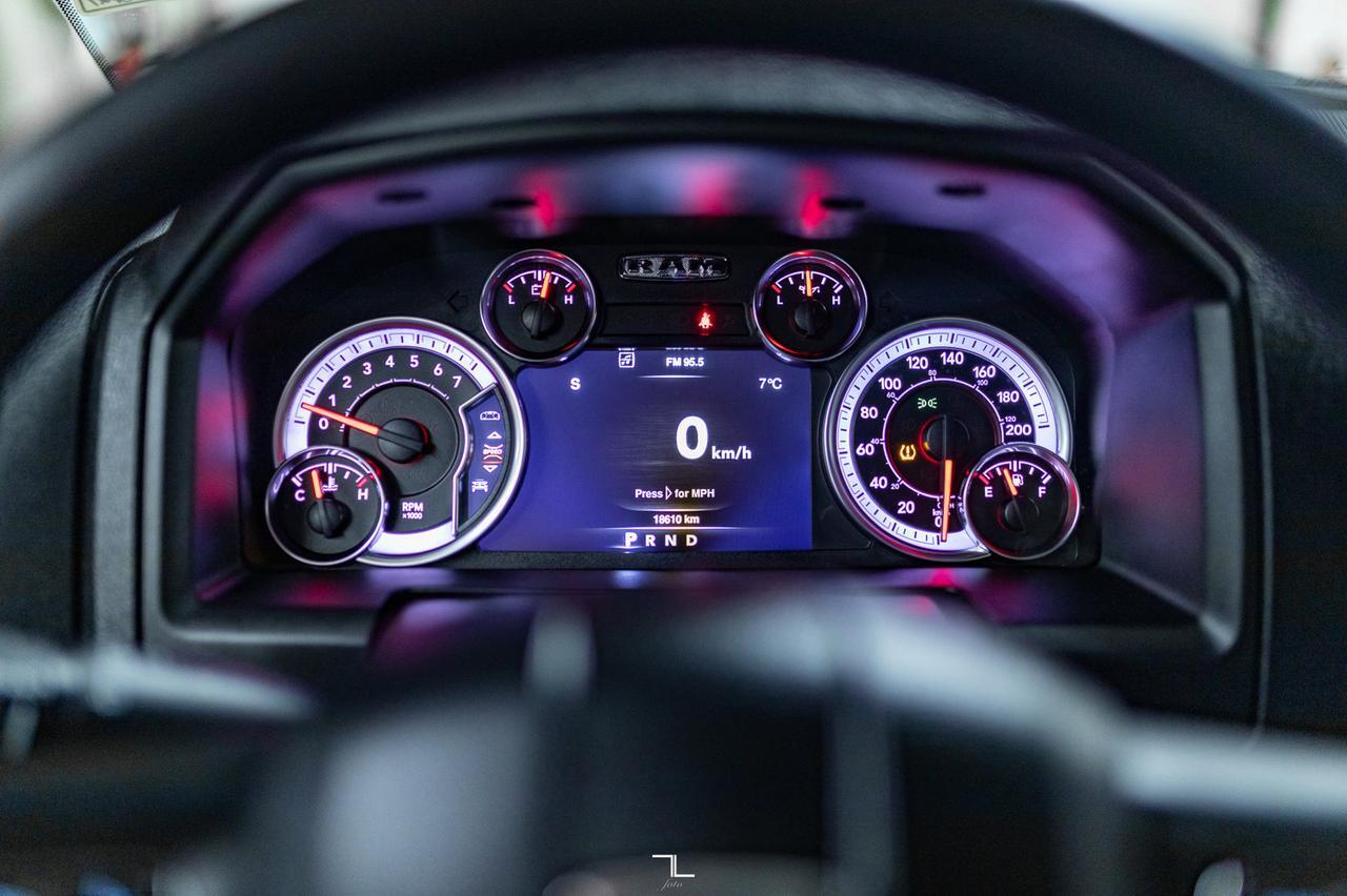 2022 Ram 1500 Classic 4x4 Crew Cab Express BCam Red Deer AB