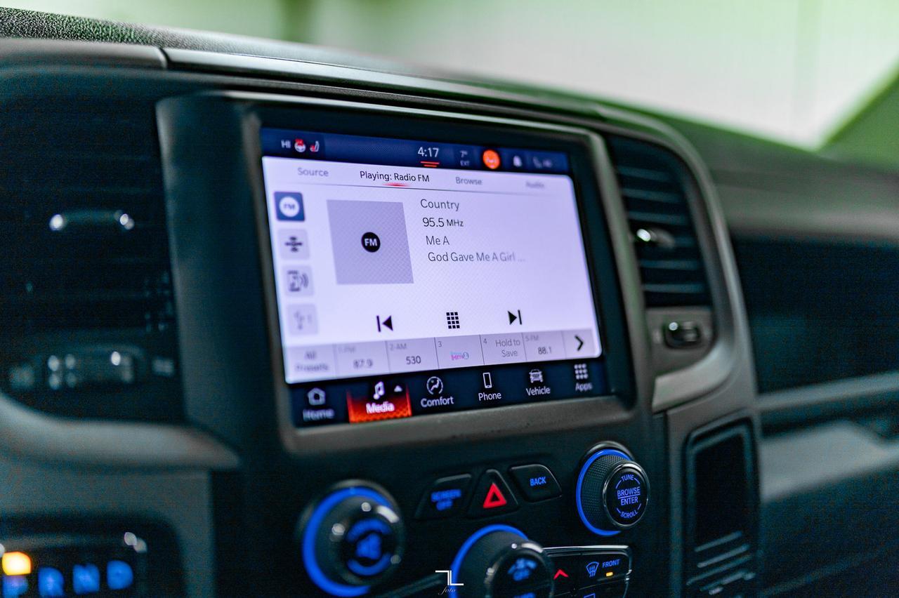 2022 Ram 1500 Classic 4x4 Crew Cab Express BCam Red Deer AB