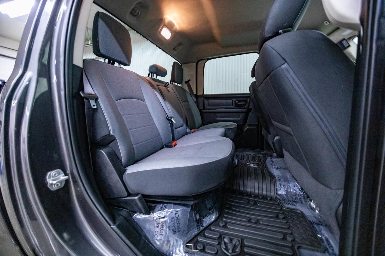 2022 Ram 1500 Classic 4x4 Crew Cab Express BCam Red Deer AB