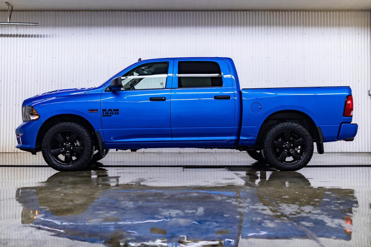 2022 Ram 1500 Classic 4x4 Crew Cab Express BCam Red Deer AB