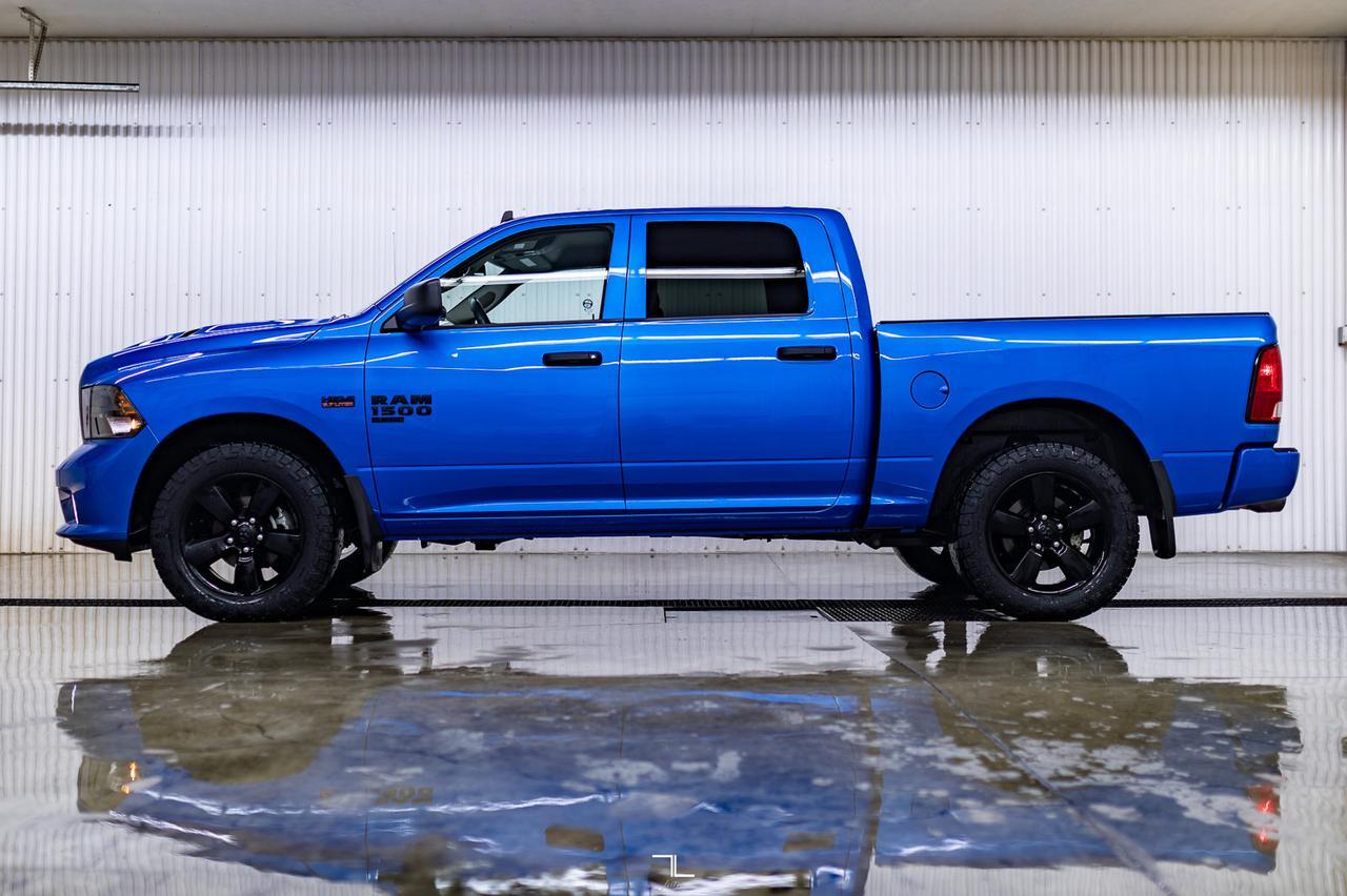 2022 Ram 1500 Classic 4x4 Crew Cab Express BCam Red Deer AB