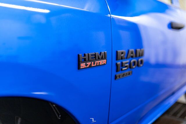 2022 Ram 1500 Classic 4x4 Crew Cab Express BCam Red Deer AB