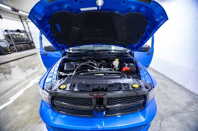 2022 Ram 1500 Classic 4x4 Crew Cab Express Night BCam Red Deer AB