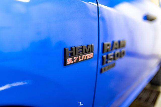 2022 Ram 1500 Classic 4x4 Crew Cab Express Night BCam Red Deer AB