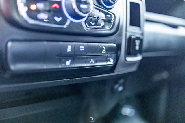 2022 Ram 1500 Classic 4x4 Crew Cab Express Night BCam Red Deer AB