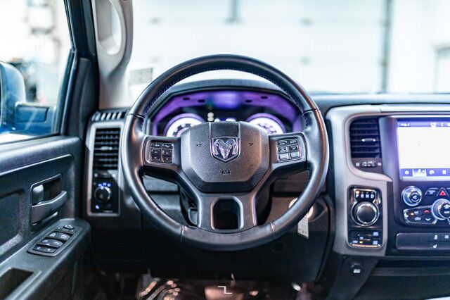 2022 Ram 1500 Classic 4x4 Crew Cab Express Night BCam Red Deer AB