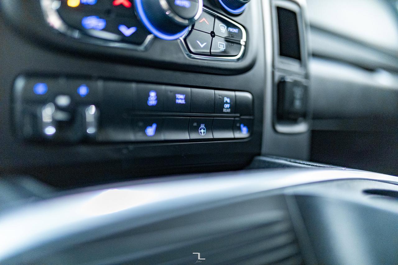 2022 Ram 1500 Classic 4x4 Crew Cab Express PSeat BCam Red Deer AB