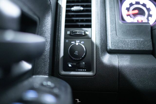 2022 Ram 1500 Classic 4x4 Crew Cab Express PSeat BCam Red Deer AB