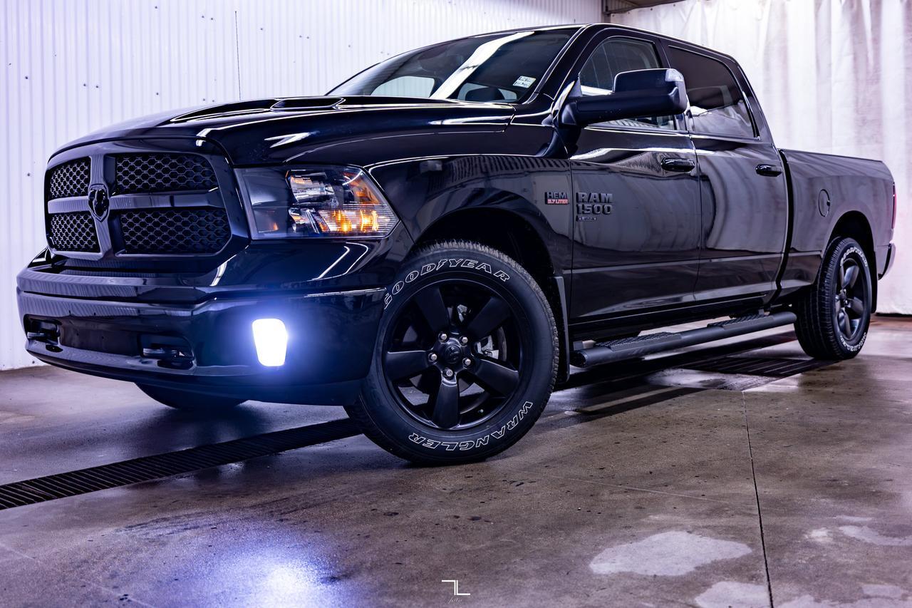 2022 Ram 1500 Classic 4x4 Crew Cab SLT Nav BCam Red Deer AB