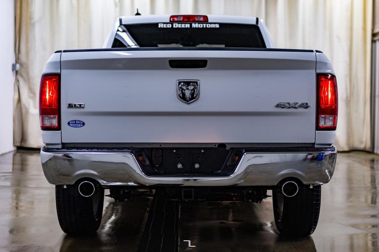 2022 Ram 1500 Classic 4x4 Crew Cab SLT Nav BCam Red Deer AB