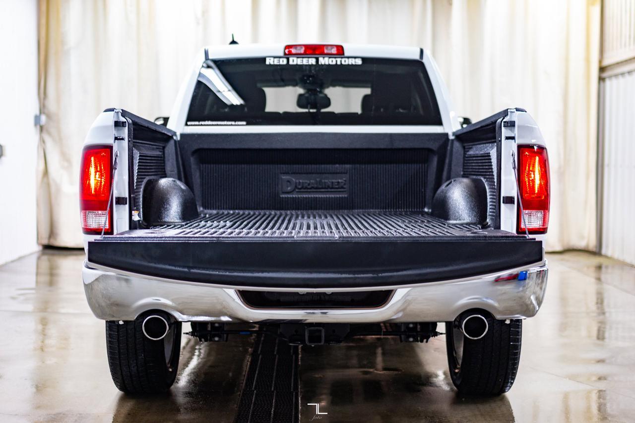 2022 Ram 1500 Classic 4x4 Crew Cab SLT Nav BCam Red Deer AB
