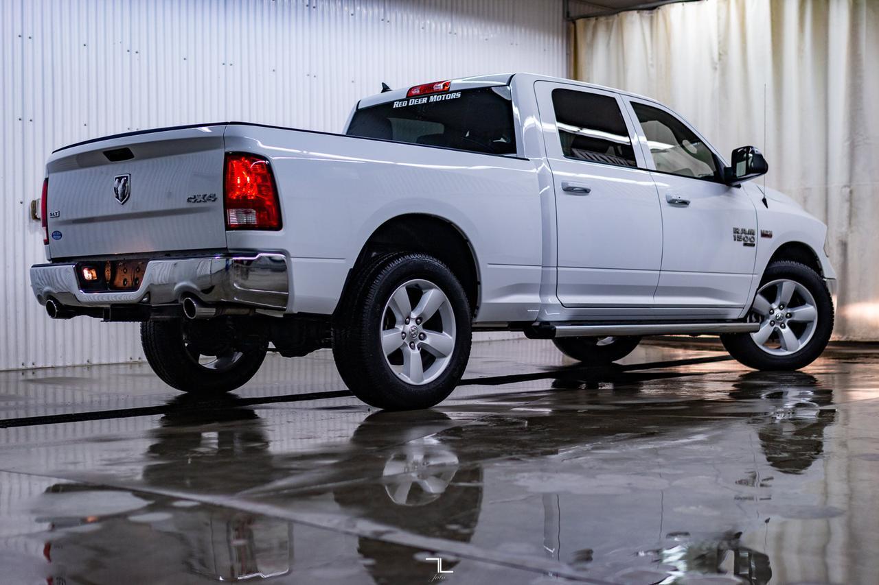 2022 Ram 1500 Classic 4x4 Crew Cab SLT Nav BCam Red Deer AB