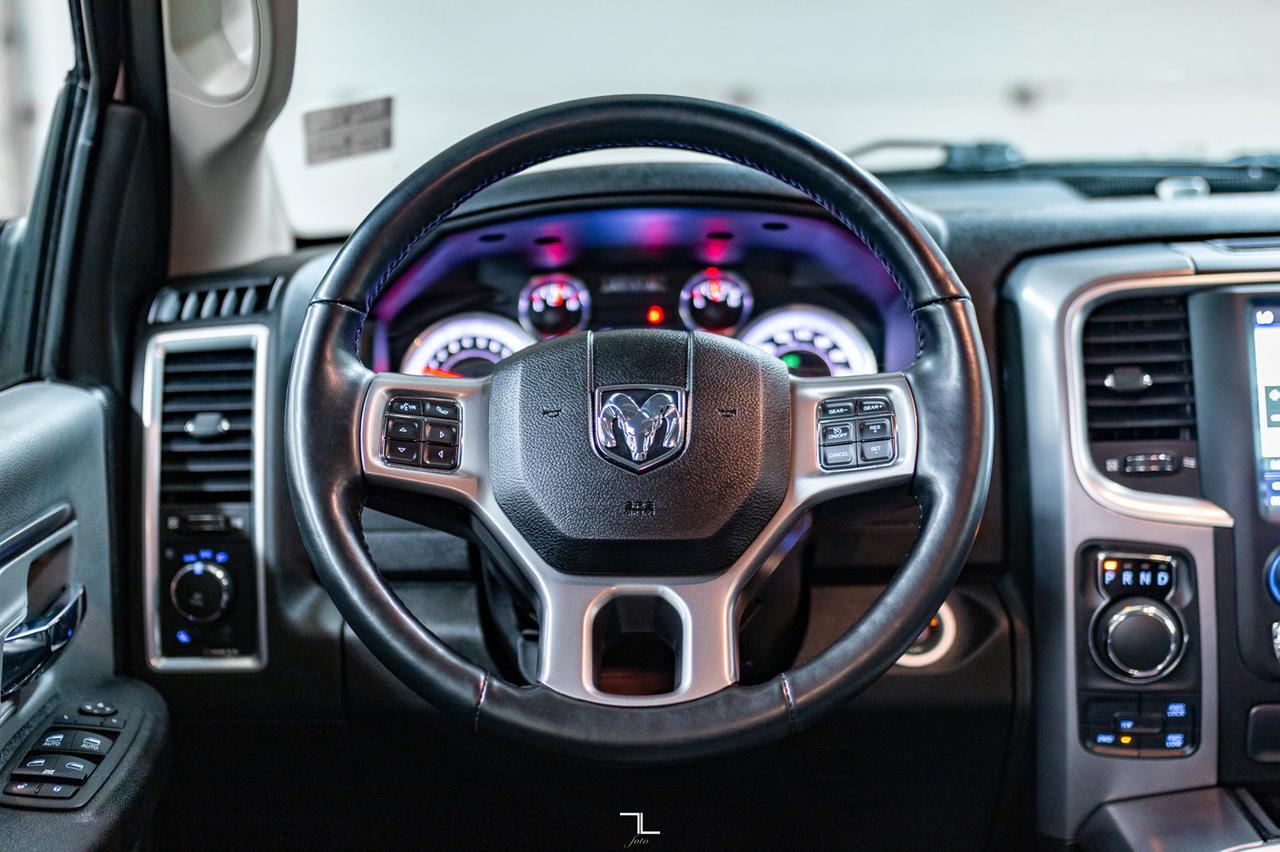 2022 Ram 1500 Classic 4x4 Crew Cab SLT Nav BCam Red Deer AB