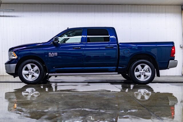 2022 Ram 1500 Classic 4x4 Crew Cab SLT PSeat BCam Red Deer AB