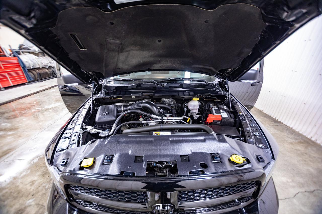 2022 Ram 1500 Classic 4x4 Crew Cab SLT Roof BCam Red Deer AB