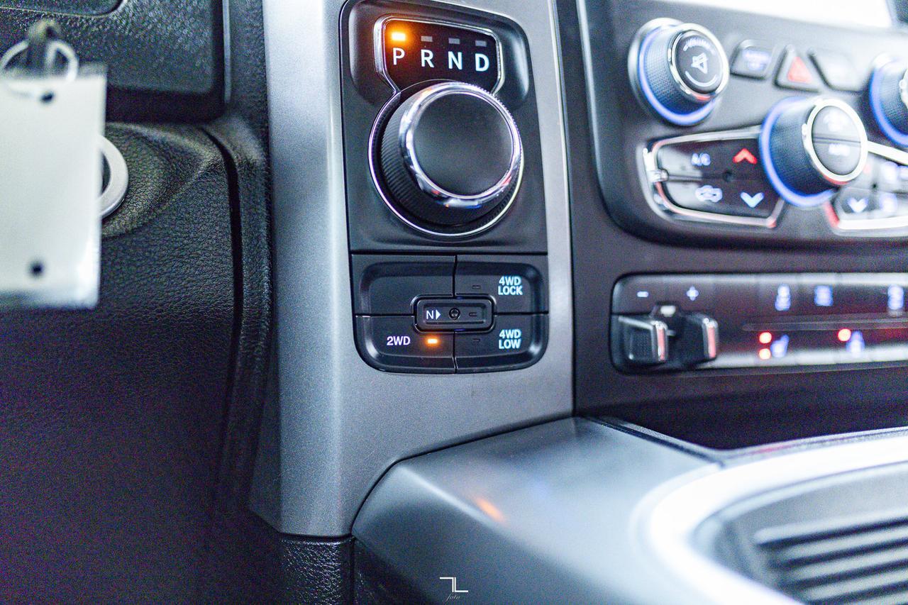 2022 Ram 1500 Classic 4x4 Crew Cab Warlock Leather Nav BCam Red Deer AB