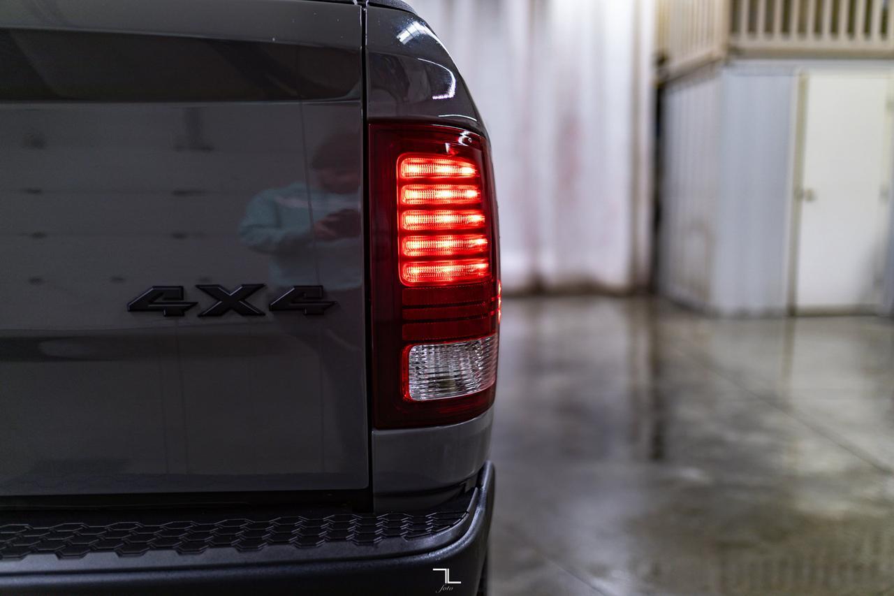 2022 Ram 1500 Classic 4x4 Crew Cab Warlock Leather Nav BCam Red Deer AB