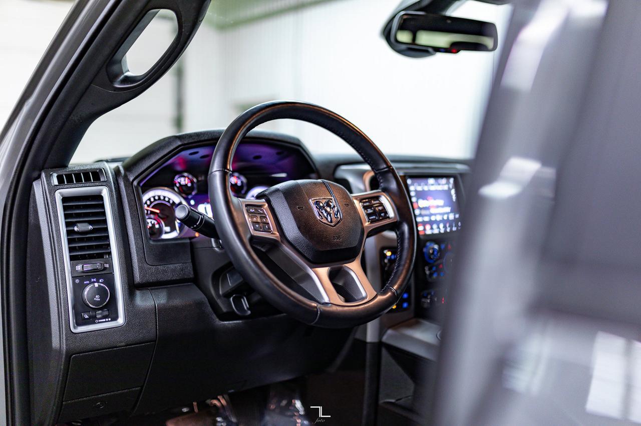 2022 Ram 1500 Classic 4x4 Crew Cab Warlock Nav BCam Red Deer AB