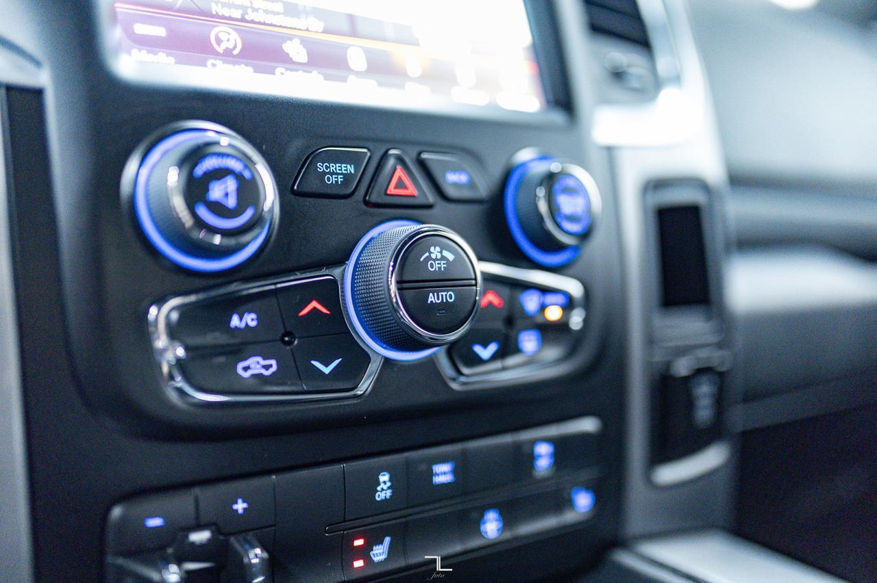 2022 Ram 1500 Classic 4x4 Crew Cab Warlock Nav BCam Red Deer AB