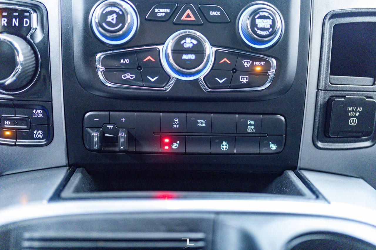 2022 Ram 1500 Classic 4x4 Crew Cab Warlock Nav BCam Red Deer AB