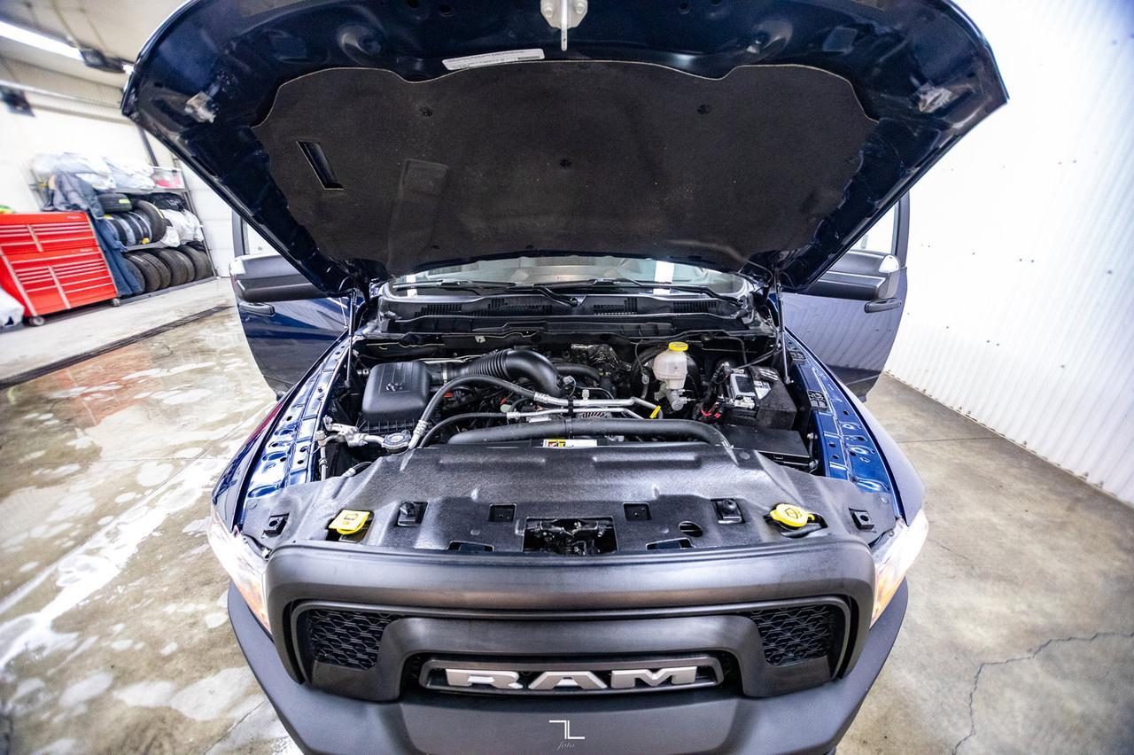 2022 Ram 1500 Classic 4x4 Crew Cab Warlock Nav BCam Red Deer AB